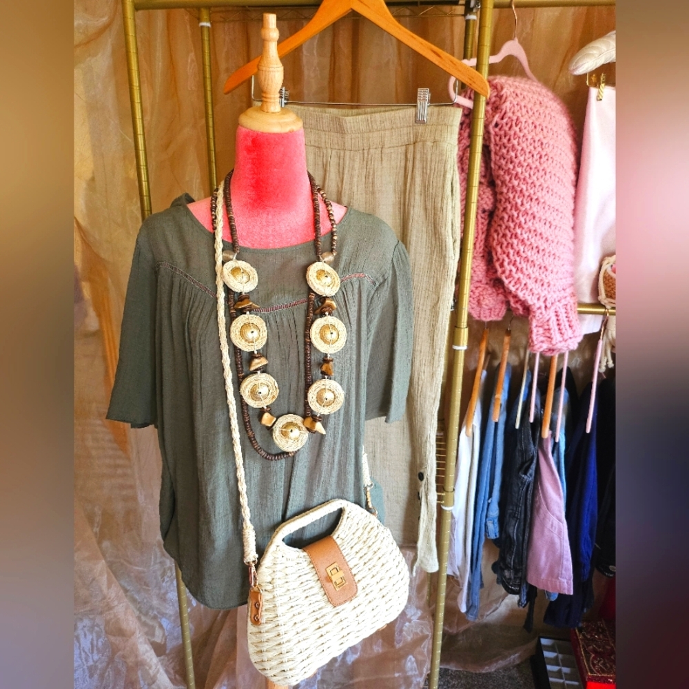 Set 4 Necklace Linen Style 100% Cotton Pants W/Nanette Lepore Top Vtg Necklace
